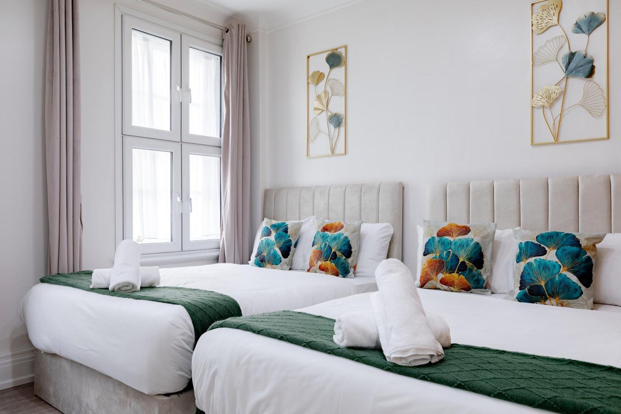 Marble Arch Apartments London Room photo