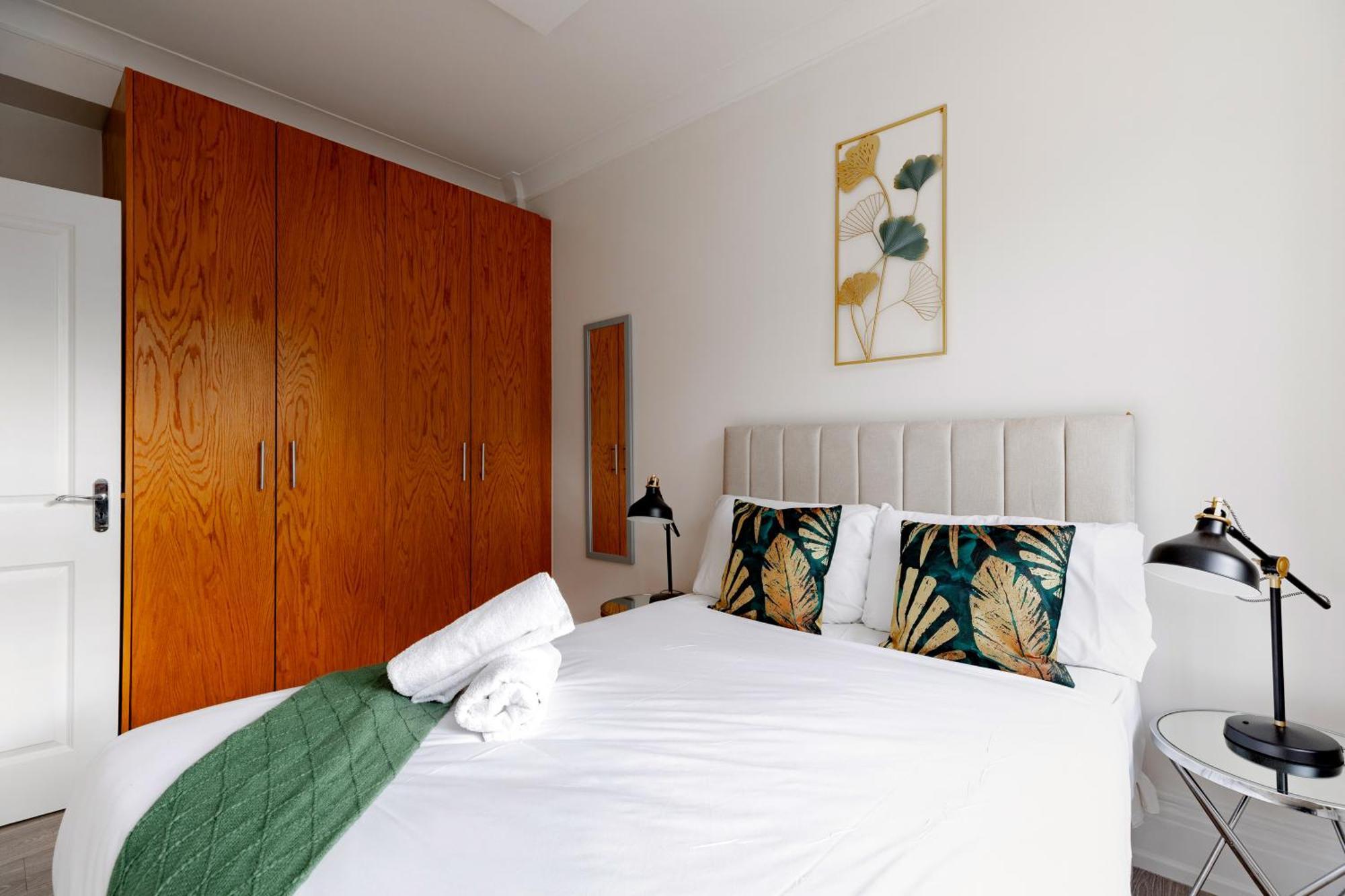 Marble Arch Apartments London Room photo